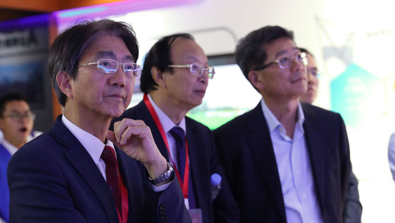 [新华网]院士企业行：两位院士到访1277星际电子游戏股份